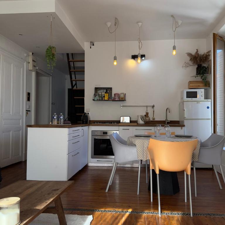 Duplex Loft - Central & Home Cinéma - Apartment mit 1 Schlafzimmer - 15