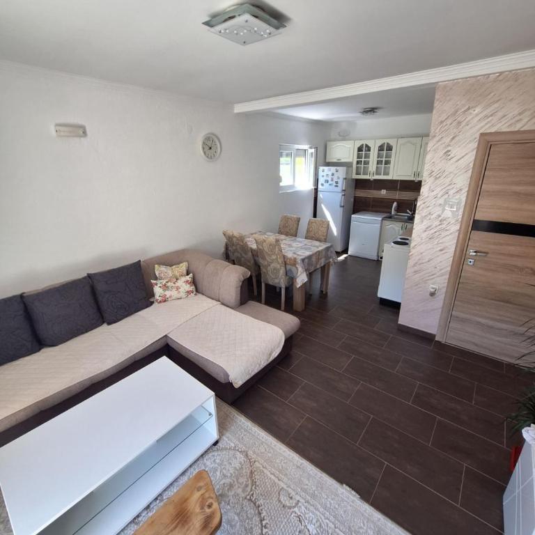 Family house Grbalj - Apartman sa 2 Spavaće Sobe - 10