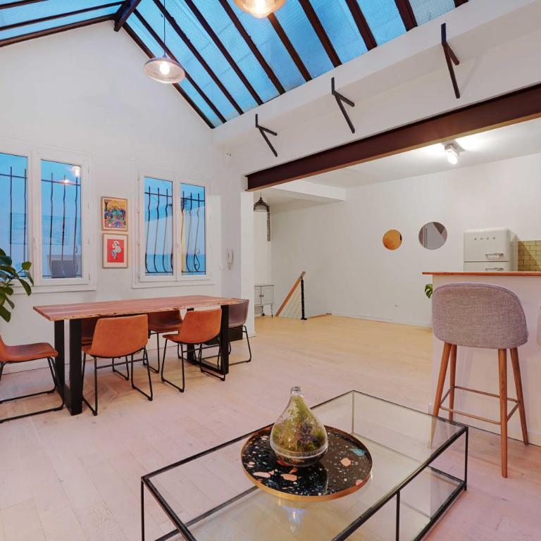 Chic apartment - 2BR-6P - Center of Paris - Two-Bedroom Apartment - 2