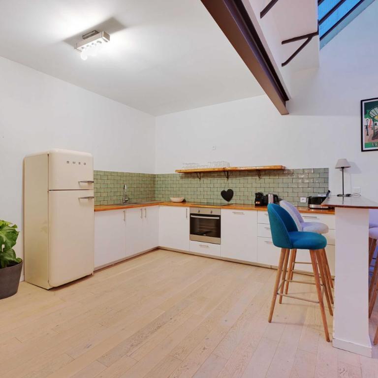 Chic apartment - 2BR-6P - Center of Paris - Two-Bedroom Apartment - 4