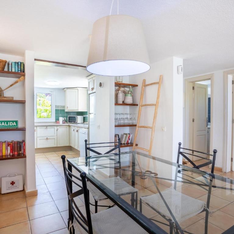 Villa Panama, 5min walk to the Beach - Casa - 18