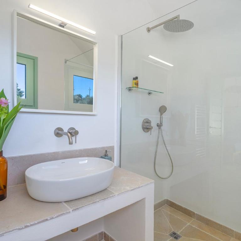 Villa Eva, villa privata con piscina a sfioro - Villa - 31