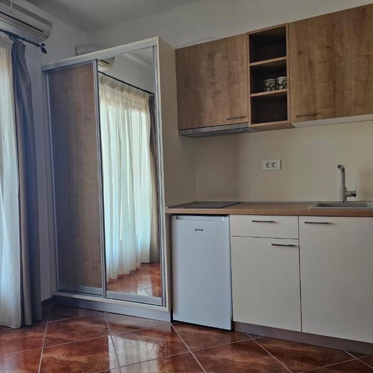 Apartments Savina Smjestaj - Deluxe Studio - 16