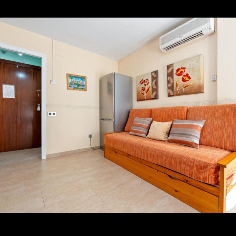 Jescamar - One-Bedroom Apartment - 9