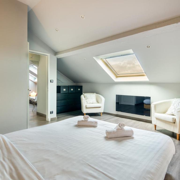 Duplex de 115m2 dans un bâtiment chic historique - Le Belvédère St Nicolas - Three-Bedroom Apartment - 25