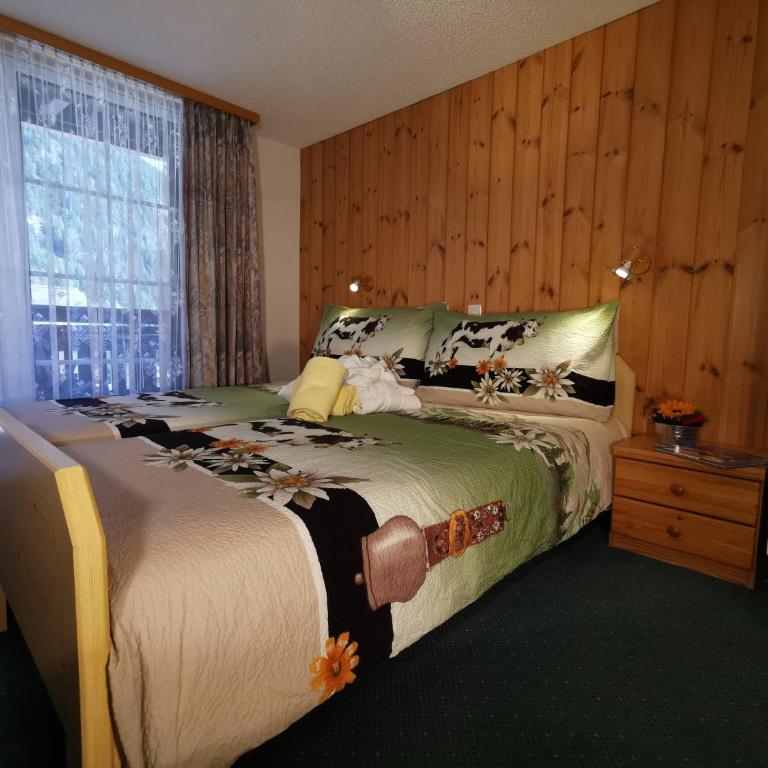 Hotel Walliserhof-Leukerbad-Therme - Doppelzimmer mit Balkon, Zugang zum Spa und Seilbahnnutzung - 7