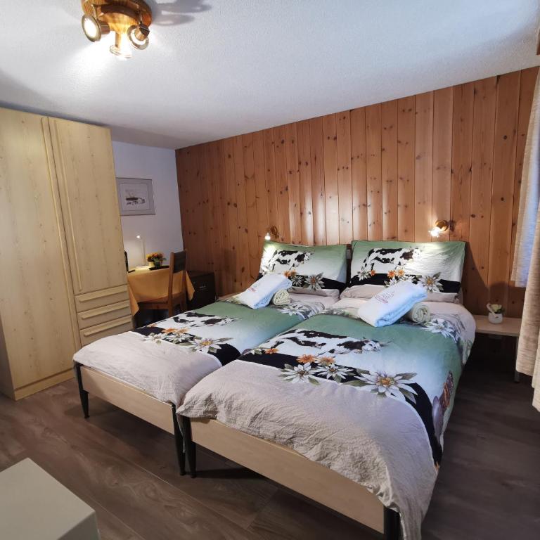 Hotel Walliserhof-Leukerbad-Therme - Familienzimmer mit Zugang zum Spa und Seilbahnnutzung - 11