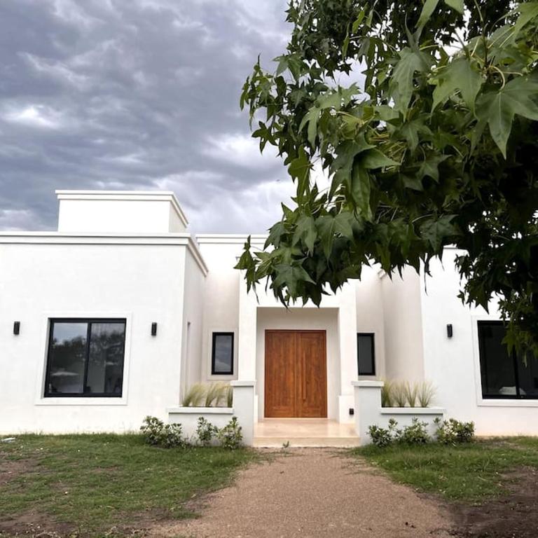 Casa en Manzanares - Four-Bedroom House - 2