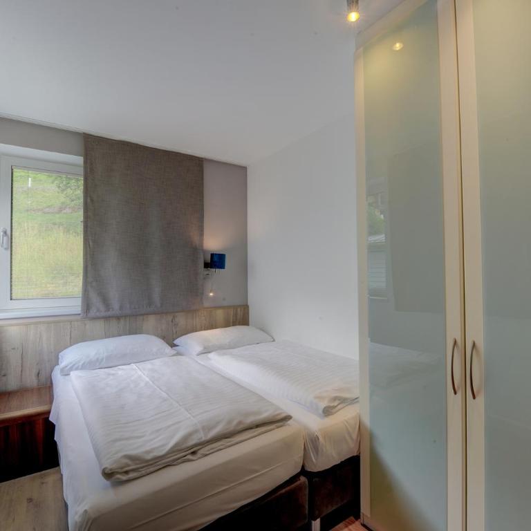 Der Gletscherblick By Kaprun Rentals - Two-Bedroom Apartment - 16
