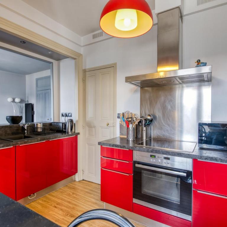Duplex de 115m2 dans un bâtiment chic historique - Le Belvédère St Nicolas - Three-Bedroom Apartment - 6