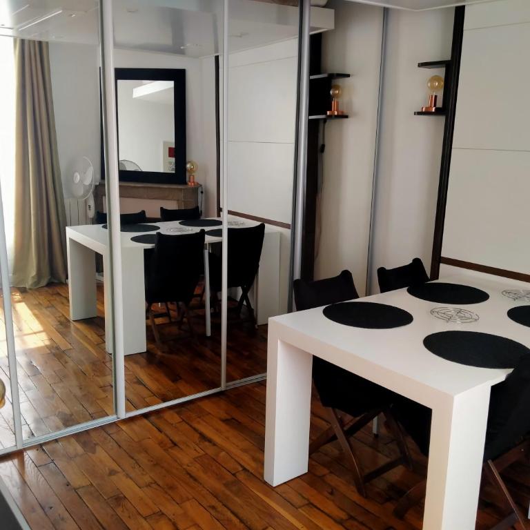 Exceptionnel à Paris - Appartement Coup de cœur assuré ! - One-Bedroom Apartment - 9