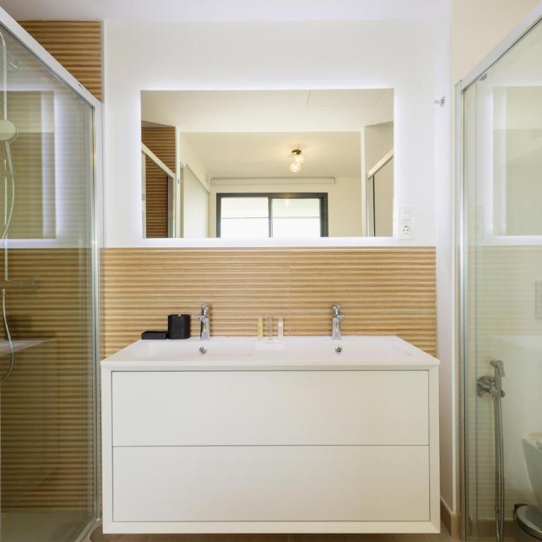 Modern apartment with a large private terrace, pool, sauna, gym, and sea views in Fuengirola - Apartamento de 2 dormitorios con balcón y vistas al mar - 31