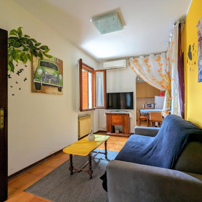 Casa singola con spazio auto e giardino - Appartamento con 1 Camera da Letto - 8