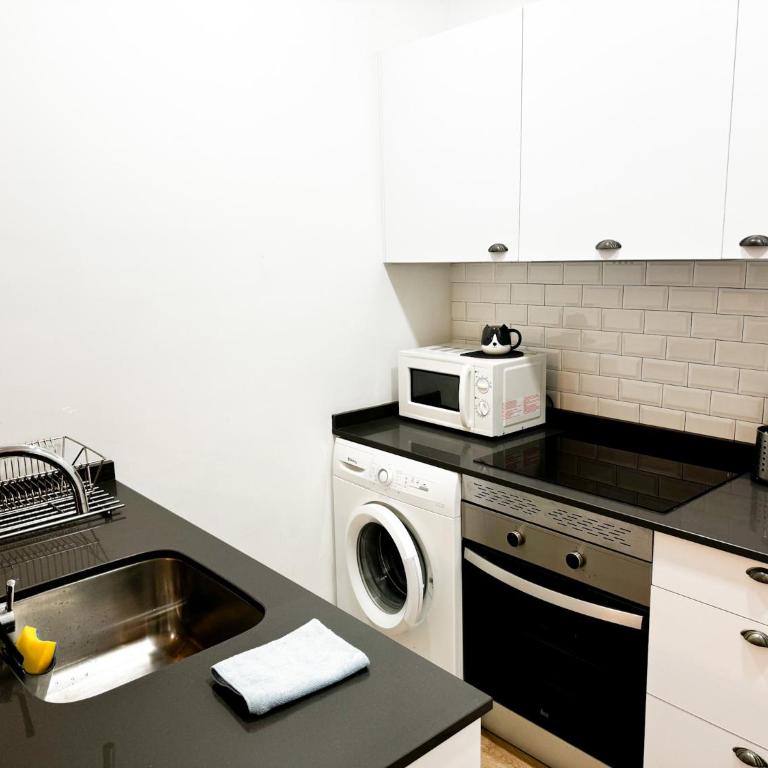 Blu Flats Madrid El Retiro - Two-Bedroom Apartment - 3