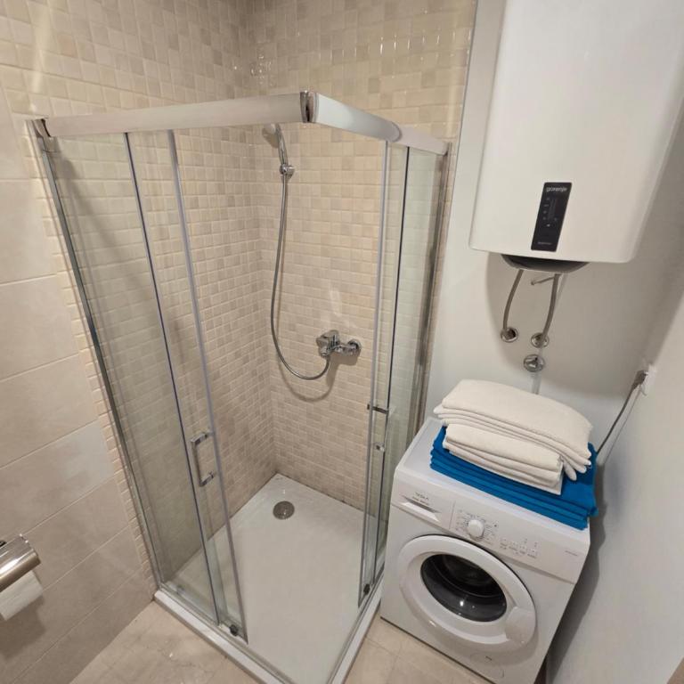 Status Bečići - Two-Bedroom Apartment - 12