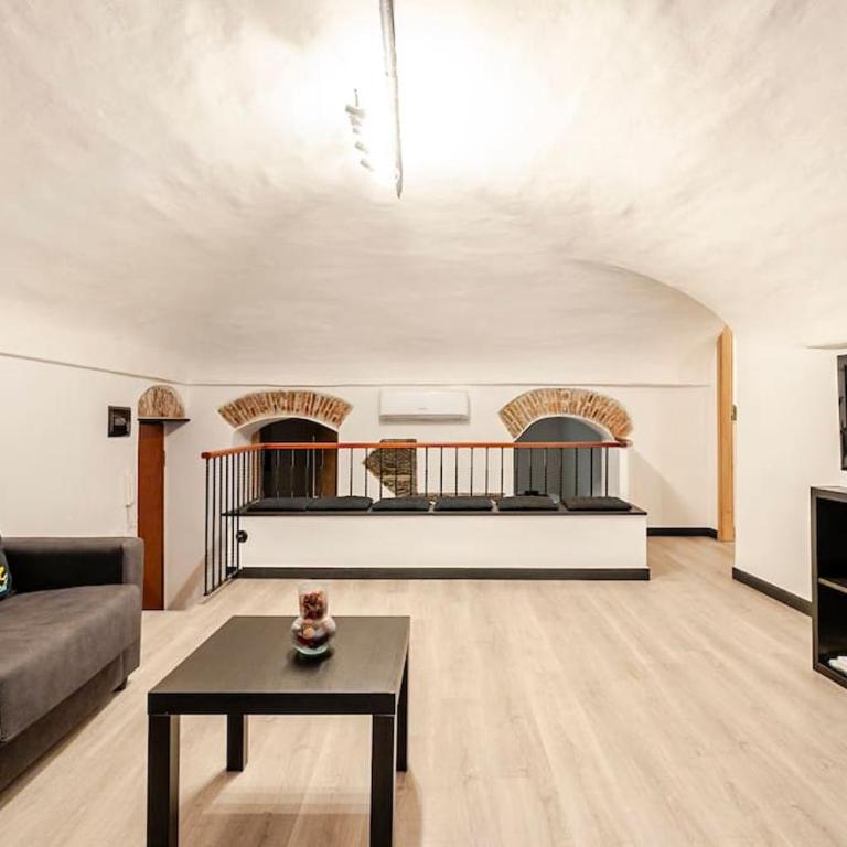 The First Porta Soprana Prione - Appartamento con 2 Camere da Letto - 9