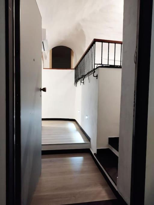 The First Porta Soprana Prione - Appartamento con 2 Camere da Letto - 8