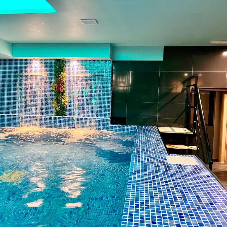 Hotel & Spa Villa Luxe - Triple Room - 36