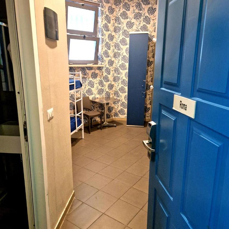 Youth Station Hostel - Camera Doppia con Letti Singoli con Bagno Privato - 5