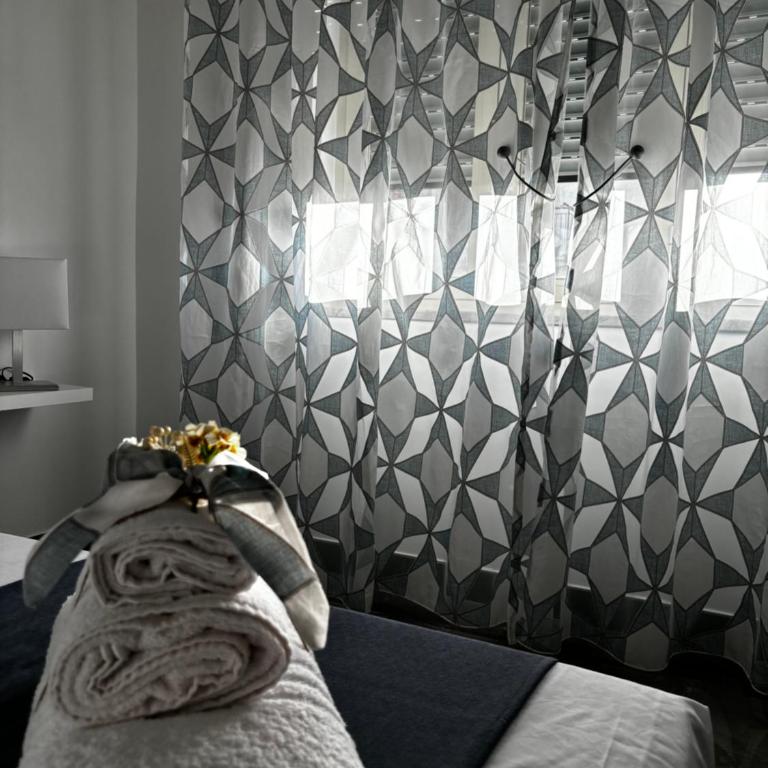 Louis Helen Apartment - Three-Bedroom Apartment - 30