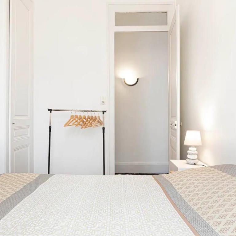 appartement 2 pièces Jean Macé et stationnement - Appartement 1 Chambre - 7