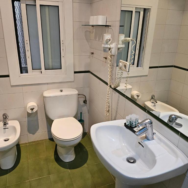 Apartaments Sant Jordi Girona 97 - Apartamento Familiar de 2 dormitorios con vistas - 11