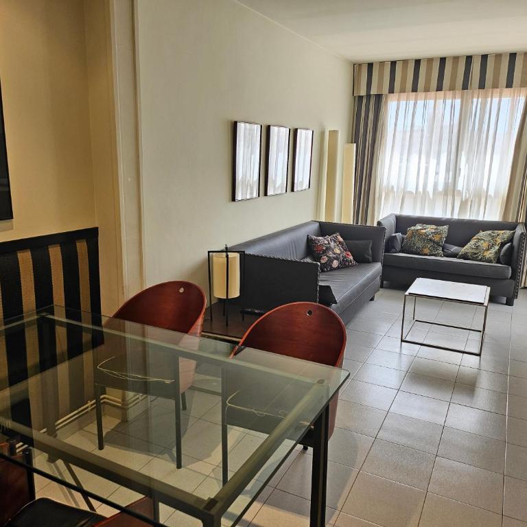 Apartaments Sant Jordi Girona 97 - Apartamento Familiar de 2 dormitorios con vistas - 9