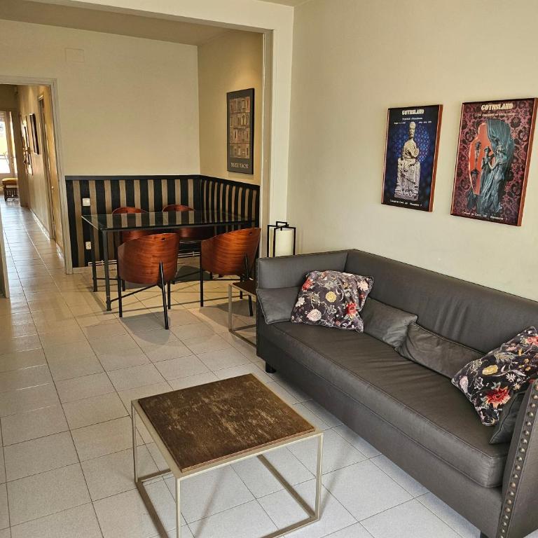 Apartaments Sant Jordi Girona 97 - Apartamento Familiar de 2 dormitorios con vistas - 4