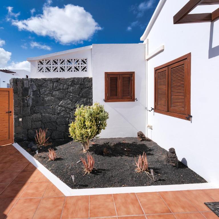 Lanzarote Paradise - Private Pool, Air-Con and BBQ By Lanzarote Vacation Homes - Casa - 30