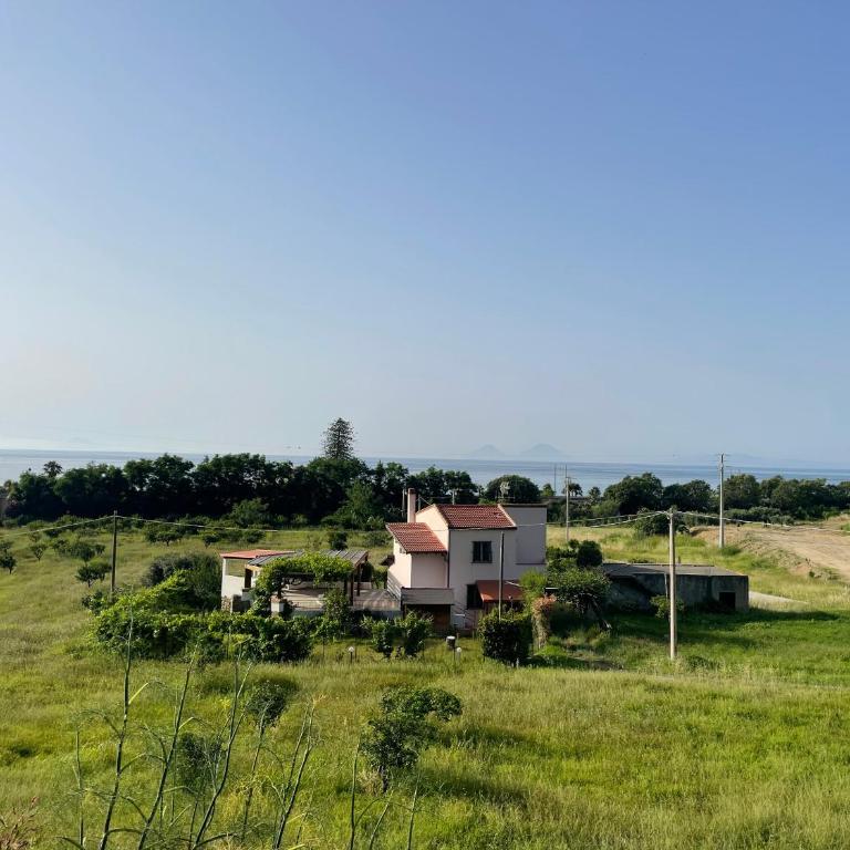Villa Rosa, Campagna e Mare con Accesso Privato alla Spiaggia - Villa - 1
