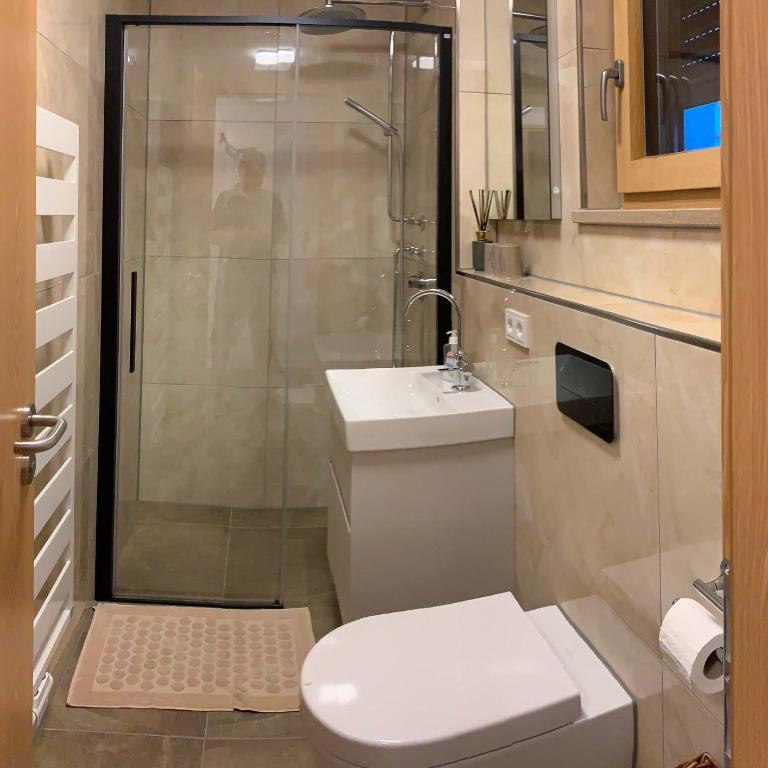 Wohnung möbliert, abgeschlossen und verkehrsgünstig gelegen - One-Bedroom Apartment - 5