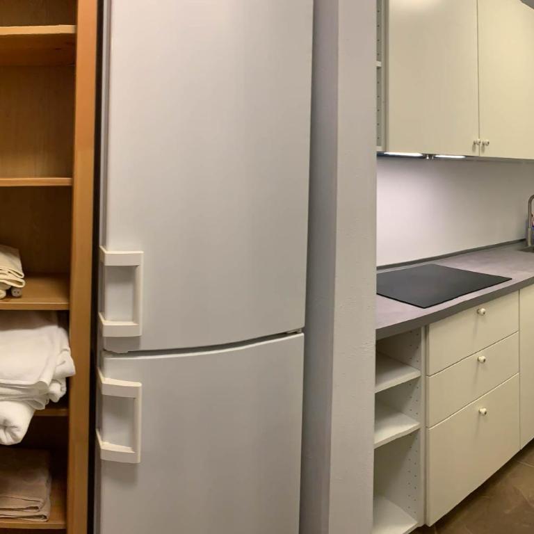 Wohnung möbliert, abgeschlossen und verkehrsgünstig gelegen - One-Bedroom Apartment - 6