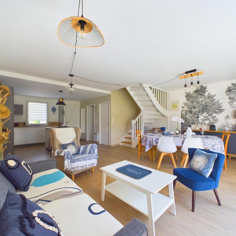 Maison pour 6 adultes,1 enfant - piscine collective - Maison de Vacances - 12