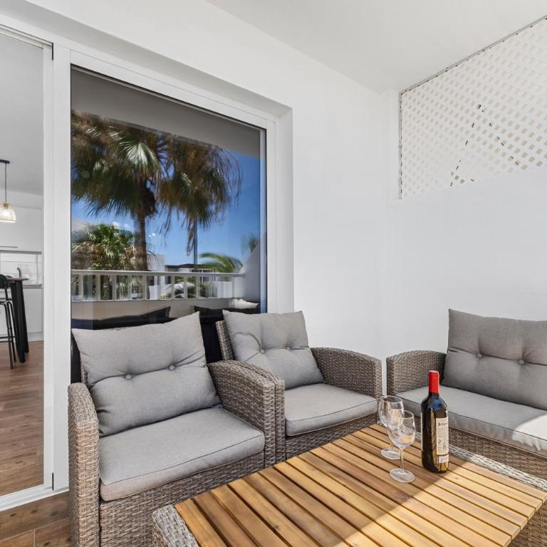 NEW Pools Wonderful Views AC - Apartment with Balcony - 26