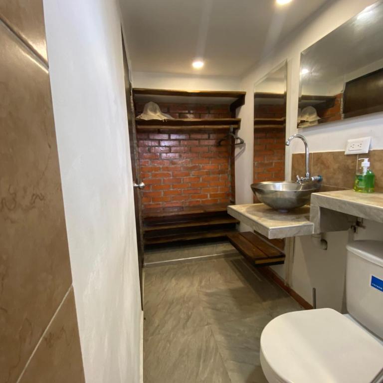 Mini Casa en La Alameda - Two-Bedroom Apartment - 9