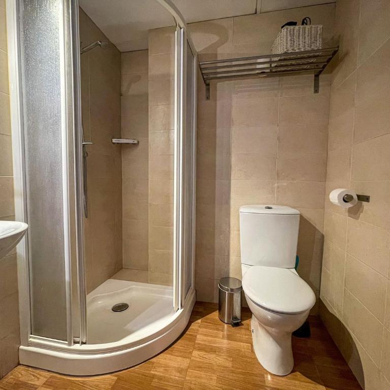 Malaga's Garden - One-Bedroom Apartment - 11
