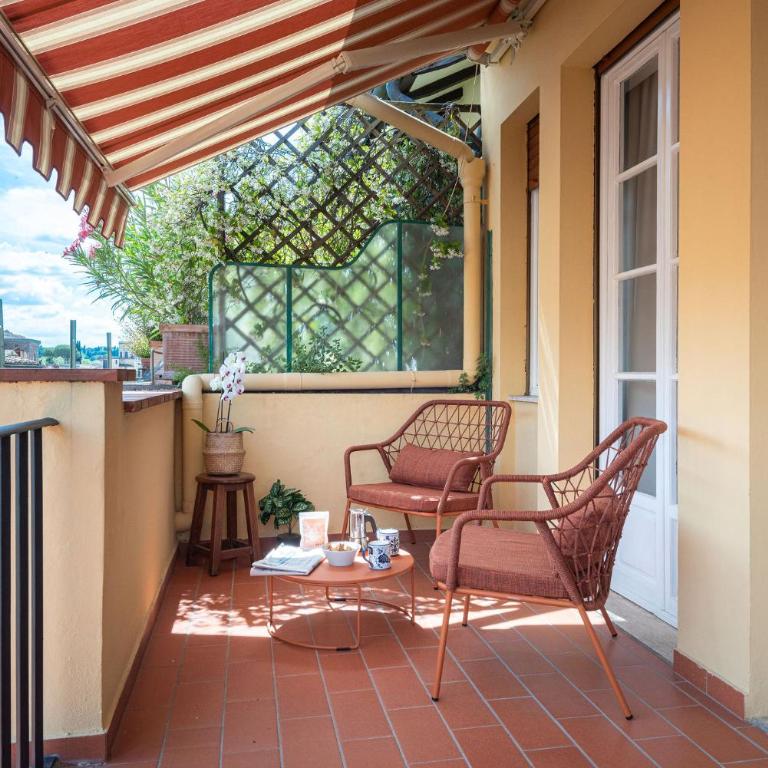 Bob W Florence Ponte Vecchio - Signature Penthouse with Kitchen - Balcony - 22
