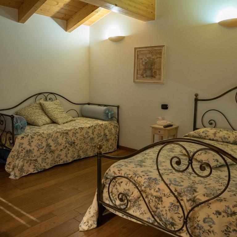 Agriturismo Corte Morandini - Camera Matrimoniale Deluxe - 13