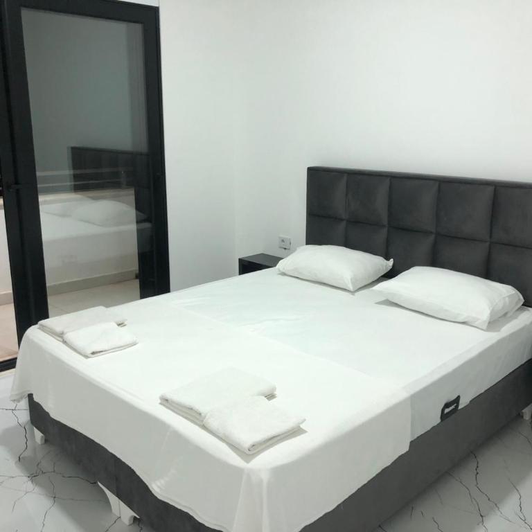 Royal City View Luxury Apartments - Penthouse Apartment - 8
