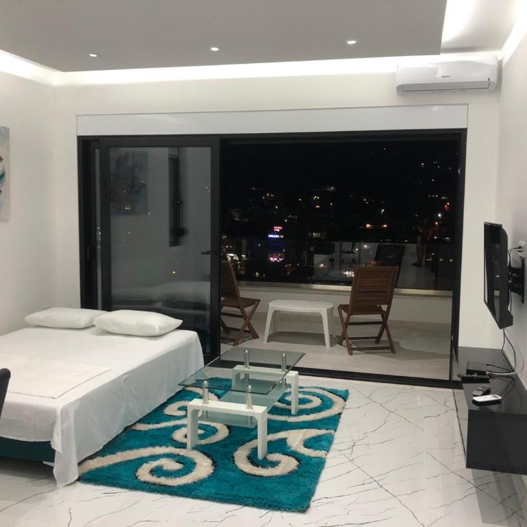 Royal City View Luxury Apartments - Penthouse Apartment - 1