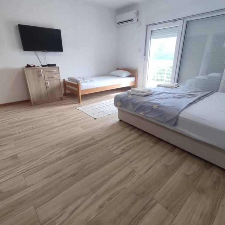View of the city - Studio Apartment 2 - Deluxe Studio - 2