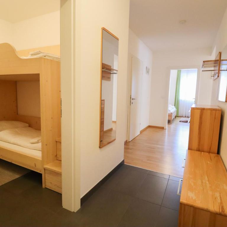 Sonnenalpe Nassfeld Apartment bis 8 Personen direkt an der Skipiste familienfreundlich , Summer World - Apartment mit 3 Schlafzimmern - 9