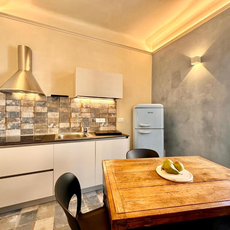 Hostdomus-Acquamarina Suite - Seafront apartment - BIKE ROOM - Appartamento con 1 Camera da Letto - 1