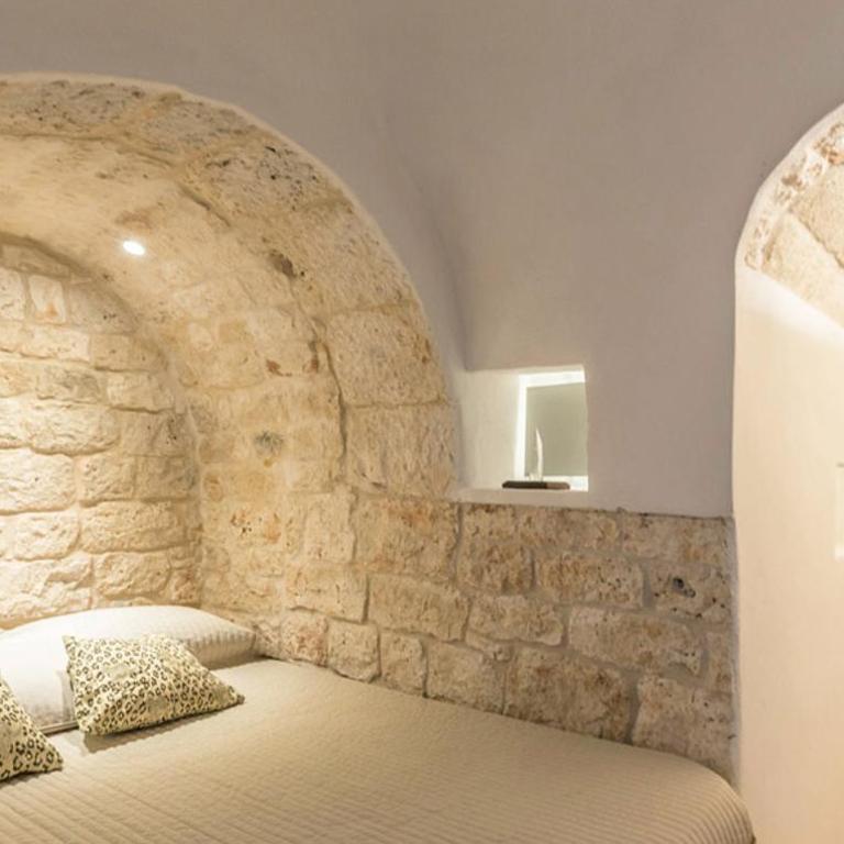 Trulli del '700 Deluxe LA REGINETTA - Three-Bedroom Home - 4