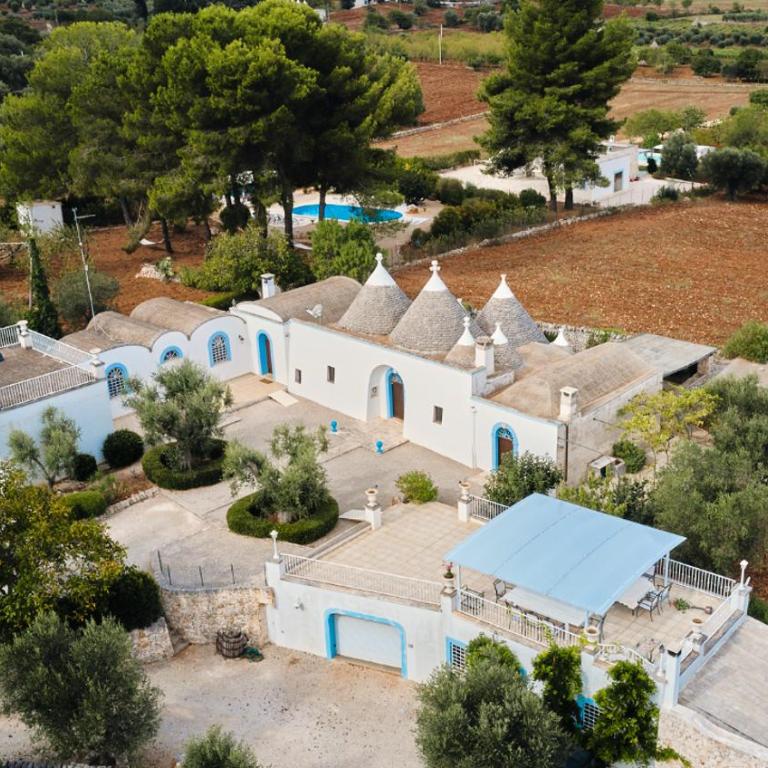 Trulli del '700 Deluxe LA REGINETTA - Five-Bedroom House - 2