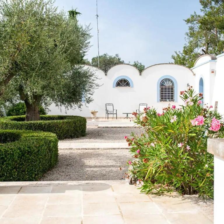 Trulli del '700 Deluxe LA REGINETTA - Five-Bedroom House - 8