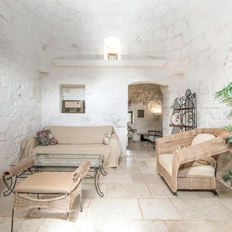 Trulli del '700 Deluxe LA REGINETTA - Five-Bedroom House - 16