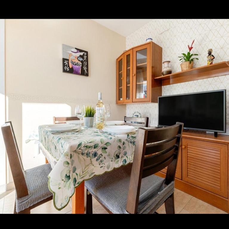 Jescamar - One-Bedroom Apartment - 8