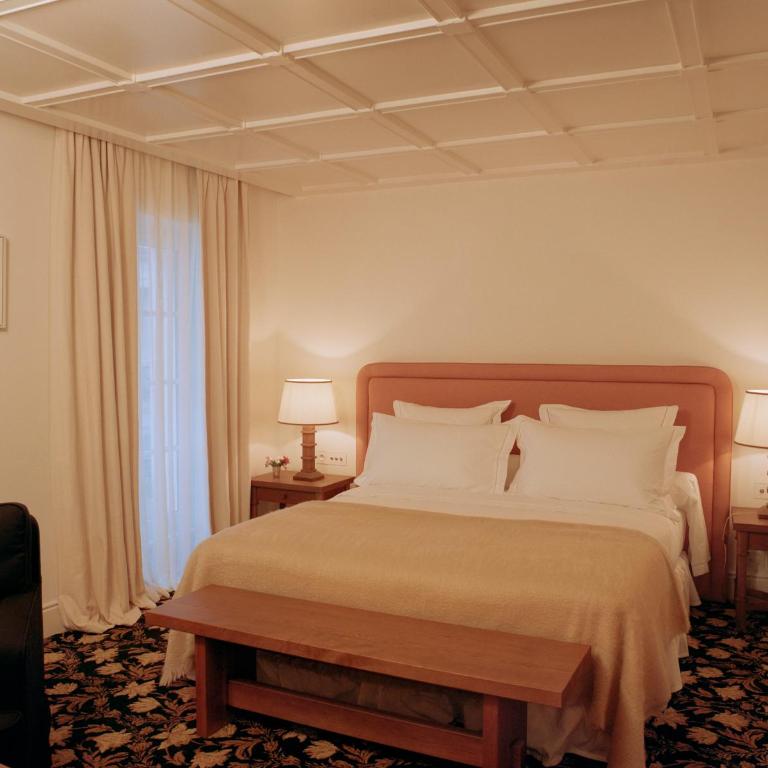 Château Voltaire - Camera Deluxe - 9