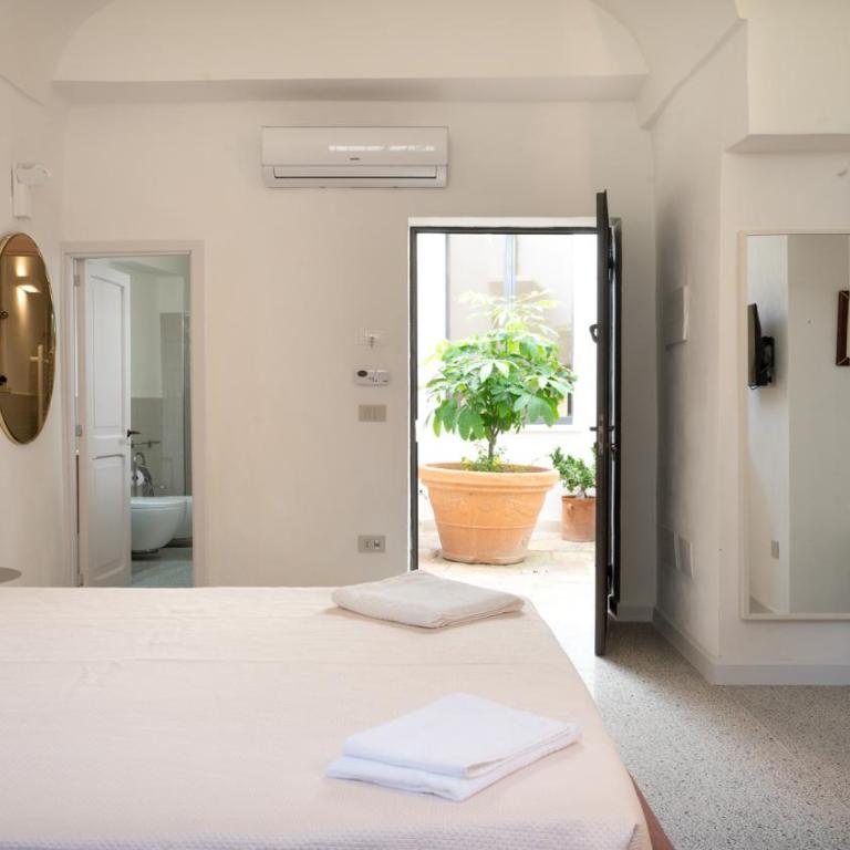 Chicca's Rooms - Camera Matrimoniale - 2